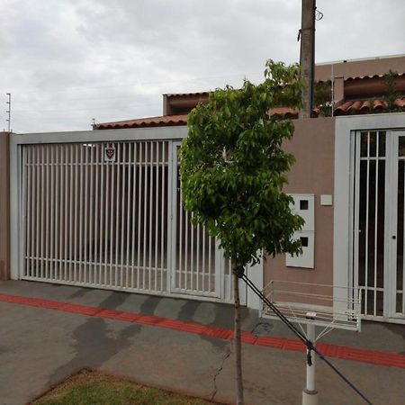 Casa Aconchegante Perto Da Uel Villa Londrina Eksteriør billede